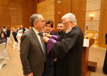 Արամ Ա. Կաթողիկոս Քուէյթի Մէջ Բացումը Կատարեց «Ս. Ներսէս Շնորհալի» Սրահին Եւ «Կիլիկեան Ասպետ» Շքանշանով Պարգեւատրեց Կիրակոս Գույումճեանը