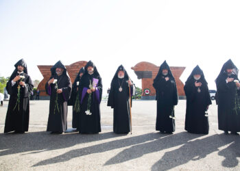 Հայրենի Կեանք