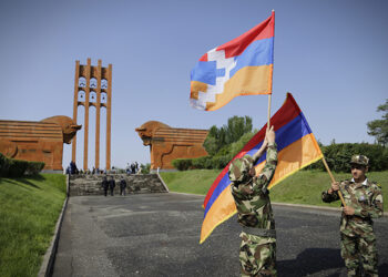 Մտածմունքի Թափառումներ  (Մայիսի 28-ի Տարեդարձին Առիթով)