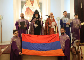 Հայաստանի Հանրապետութեան Նուիրուած Մաղթանք Եւ Եռագոյն Դրօշի Օրհնութիւն` Լիբանանի Հայոց Թեմի Եկեղեցիներուն Մէջ