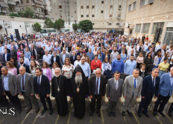 Գաղութէ Գաղութ