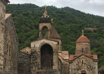 Պաքուն Կը Պնդէ, Թէ «Հայ Հոգեւորականները Պէտք Է Հեռանան Դադիվանքէն»