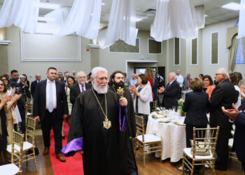 Արամ Ա. Կաթողիկոս` Քանատահայութեան Հետ