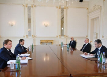 Ազրպէյճանի Նախագահն ու Ռուսիոյ Նախագահի Օգնականը Քննարկած Են Շրջանային Հաղորդակցութիւններու Հարցերը