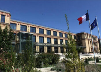Ֆրանսան Զսպուածութեան Եւ Քաղաքային Բնակչութեան Պաշտպանութեան Կոչ Կ՛ուղղէ