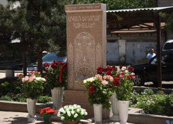 Ստեփանակերտի Մէջ` Նահատակներ Նորայր Եւ Երուանդ Հաջեաններու Յիշատակին Նուիրուած Յուշաղբիւրի Բացում