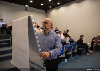 Առաջատար Թեքնաբանութիւնը Եւ Հայերէն Լեզուն. Գալուստ Կիւլպէնկեան Հիմնարկութեան Հայկական Համայնքներու Բաժանմունք