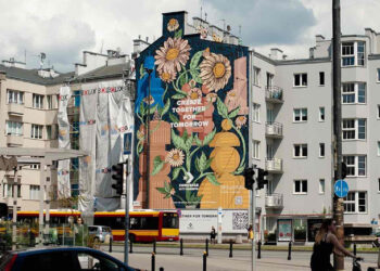 Լեհաստանի Մէջ. Արուեստի Գործ Մը, Որ Ունի Օդը Մաքրելու 780 Ծառերու Ուժը