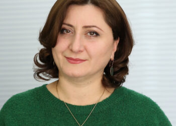 Ուղին Ճշմարիտ Է, Եթէ Հայրենիք  Է Բերում