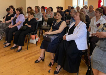 Հայրենի Կեանք