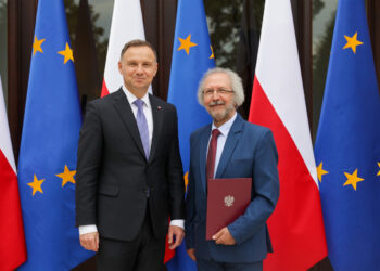 Գաղութէ Գաղութ