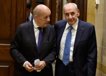 Պըրրի Կը Նախատեսէ  Լը Տըրիանի Վերադարձը