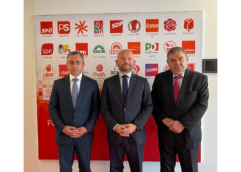 Իշխան Սաղաթէլեան Պրիւքսելի Մէջ Հանդիպում Ունեցած Է Եանեք Փոլեթի Հետ