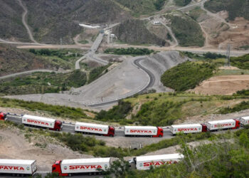 Ստեփանակերտը Կ՛արձագանգէ «Քոմերսանթ»-ի Հրապարակումին