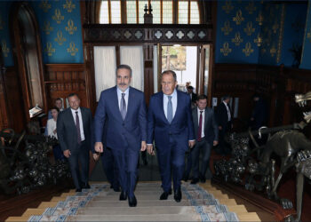 Լաւրով. «Կը Զօրակցինք Հարաւային Կովկասի Մէջ Հաղորդակցութիւններու Խորացման, Անիկա Կրնայ Շինիչ Եւ Օգտակար Դեր Ունենալ»