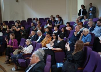 Հայրենի Կեանք