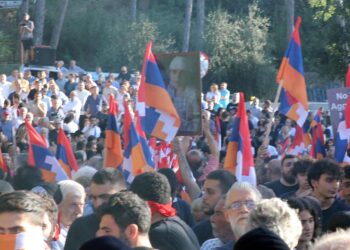Կողքիդ Ենք` Արցա՛խ, Կողքիդ Ենք` Արցախահայութի՛ւն