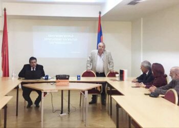 Հայրենի Կեանք