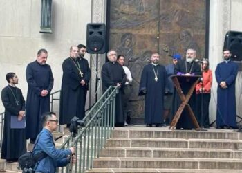 Գաղութէ Գաղութ