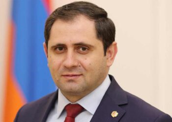 Սուրէն Պապիկեանը Մեկնած Է Չինաստան