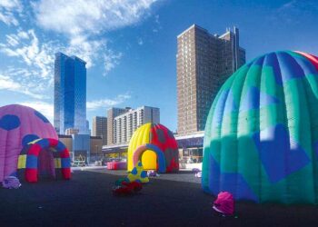 Փուչիկներու Ցուցահանդէս