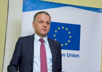 «Եւրոպական Միութեան Մէջ Յոյս Ունին,  Որ Հայաստանն Ու Ազրպէյճանը Սահմանազատման  Յանձնախումբերու Հանդիպումին Ընթացքին  Փոխըմբռնման Կը Յանգին»  Կ՛ըսէ Եւրոպական Միութեան Դեսպանը