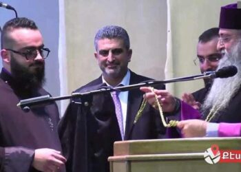 Գաղութէ – Գաղութ