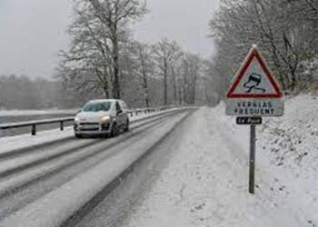 Ինչո՞ւ Ճամբաները Աղ Կը Սրսկենք, Երբ Սառ Կը Կապէ