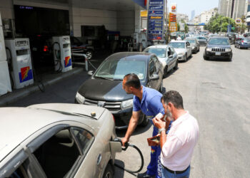 Վառելանիւթի Եւ Դեղորայքի Տագնապներու Նախանշանները Սկսած Են Երեւիլ