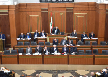 Խորհրդարանը 2024-ի Պետական Ամավարկի Քննարկման Օրէնսդրական Իր Նիստերը Սկսաւ Գումարել Ելեկտրականացած Մթնոլորտի Մէջ