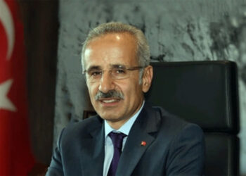 «Ազրպէյճանը Նախիջեւանին Կապող Ճամբու Երկու Տարբերակներն Ալ Կը Քննարկուին»  Կ՛ըսէ Թուրք Նախարար Մը