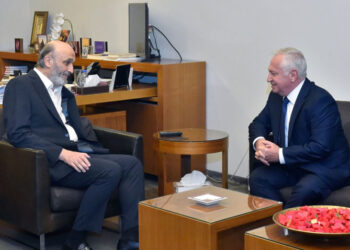 Դեսպան Աթաբէկեան Ժահժահի Հետ Քննարկեց  Լիբանանեան Քաղաքական Իրադարձութիւնները