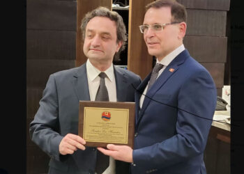Հայ Դատի Յանձնախումբը Պատուեց Գանատայի Ծերակոյտի Անդամ Լէօ Հուսաքոսը