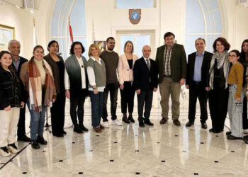 Համազգայինի Կեդրոնական Վարչութեան Եւ Հայկազեան Համալսարանին Միջեւ Համագործակցութիւնը Կը Շարունակուի