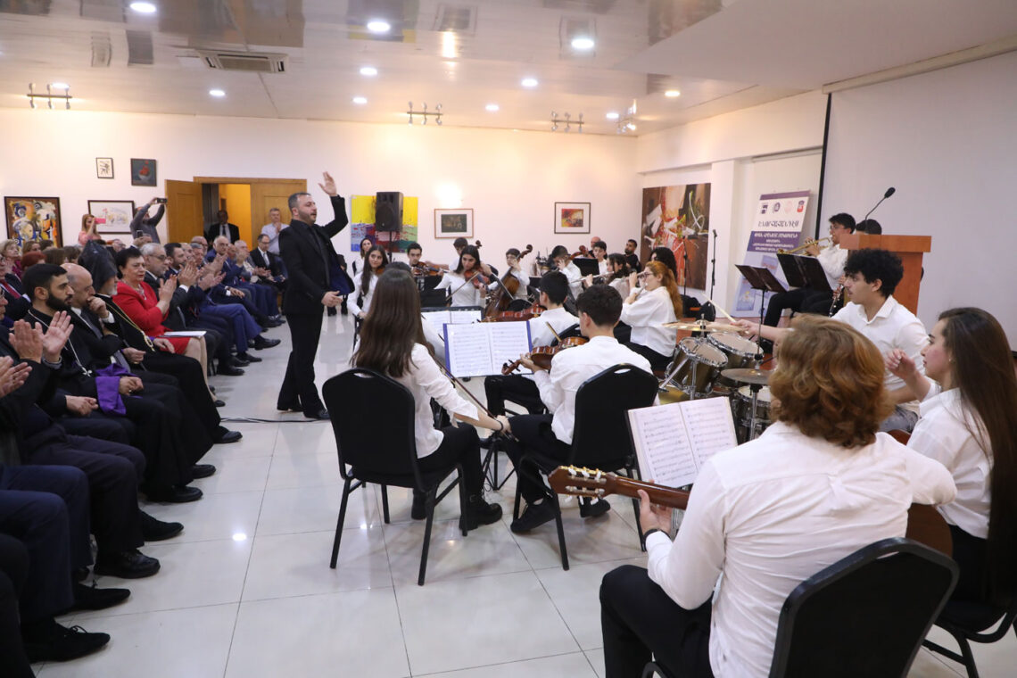 Հրանուշ Յակոբեանի «Հայրենիք-Սփիւռք Գործակցութեան Տասնամեայ Ուղին» (2008-2018) Եռահատորի Շնորհահանդէս