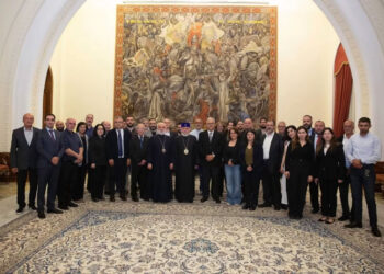Ամենայն Հայոց Կաթողիկոսը Ընդունեց ՀՅԴ Հայ Դատի Յանձնախումբերու Ու Գրասենեակներու Համահայկական Խորհրդաժողովի Մասնակիցերը