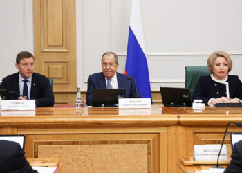 Լաւրով. «Եթէ Արեւմուտքը Կ՛ուզէ Ուքրանական Տագնապը Մարտի Դաշտին Մէջ Լուծել, Ուրեմն Մարտի Դաշտին Մէջ Պիտի Ըլլայ»