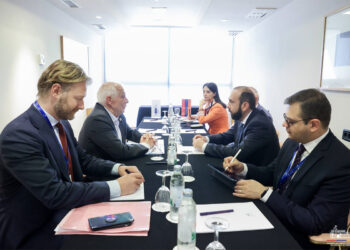 Միրզոյեան Եւ Պորել Շրջանային Ու Միջազգային Անվտանգութեան Առնչուող Հարցերու Շուրջ Միտքեր Փոխանակած Են