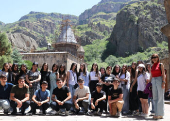 Հայրենի Կեանք