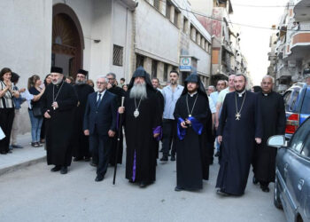 Գաղութէ Գաղութ