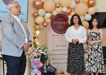 Հայրենի Կեանք