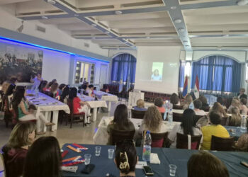 Գաղութէ – Գաղութ