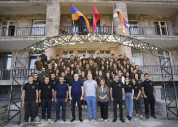 Հայրենի Կեանք