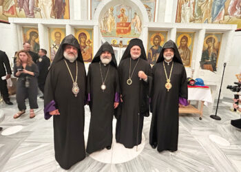 Գաղութէ – Գաղութ