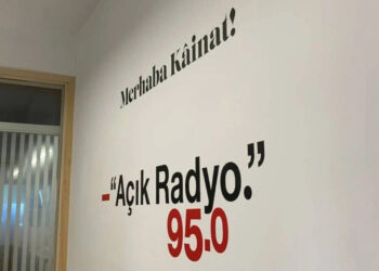 Թուրքիոյ Մէջ՝ Հայոց Ցեղասպանութիւն Բառերուն Օգտագործման Համար Ձայնասփիւռի Կայանի Մը Հեռարձակումը Կասեցուեցաւ