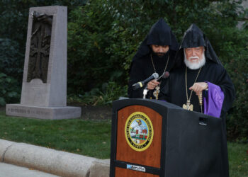 Արամ Ա. Կաթողիկոս Այցելեց Նորթ Էնտովր