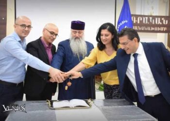 Լեւոն Շառոյեանի «Հերկ Եւ Բերք» Գիրքին Շնորհանդէսը Գրական Մտորումներու Երեկոյի Վերածուեցաւ