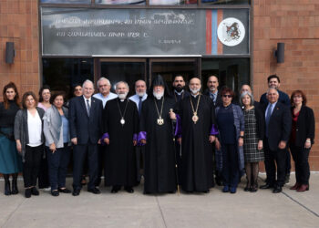 Արամ Ա. Կաթողիկոս Հանդիպումները Պոսթընի Մէջ