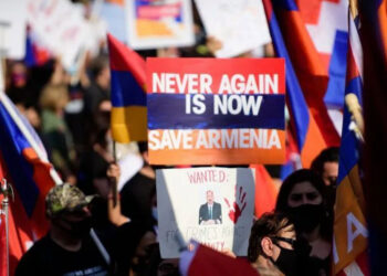 Ի՞նչ Բան Կը Խոչընդոտէ,  Որպէսզի Հայերը  Մերուին Իրենց Ազգին Մէջ