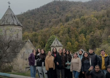 Գաղութէ Գաղութ